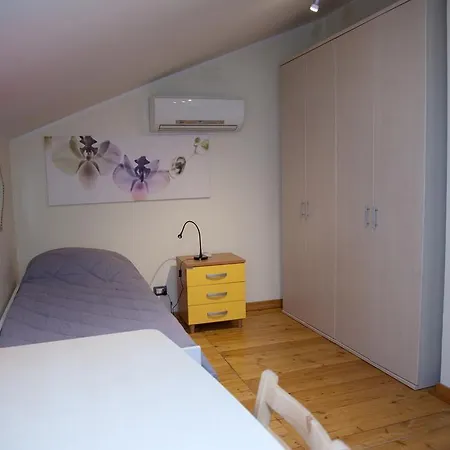 Sweetrome Apts Apartmán *