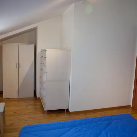 Sweetrome Apts *