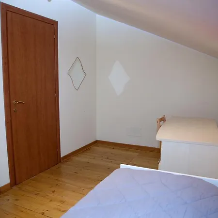 Sweetrome Apts 아파트 *